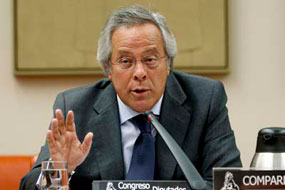 SEPI’s Chairman, Mr. Ramón Aguirre, reels off the Budget’s main figures for 2013