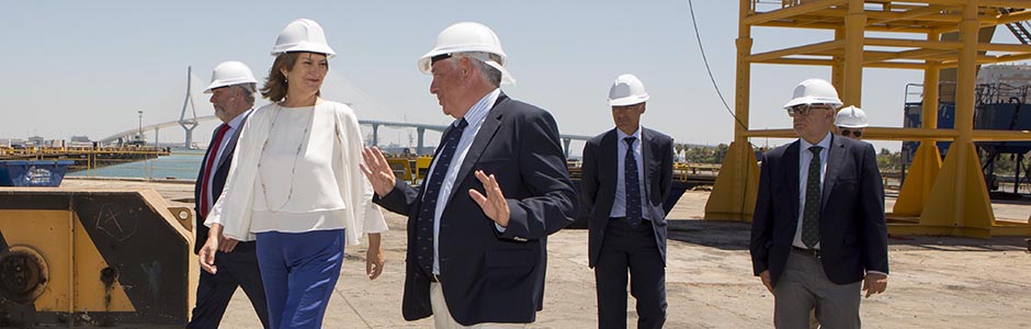 La presidenta de NAVANTIA visita los tres astilleros de Cádiz y se reúne con los comités de empresa y directivos 