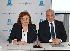 La delegada del Gobierno en la Comunidad Valenciana, Gloria Calero, y el presidente de ENUSA, José Vicente Berlanga.