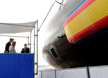 La Princesa de Asturias amadrina el nuevo submarino S-81 de NAVANTIA