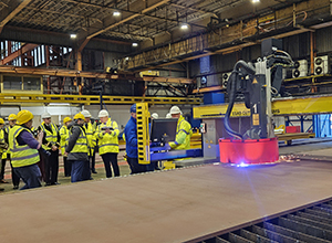 Corte de chapa del primer buque FSS para Reino Unido en un astillero de Navantia UK.