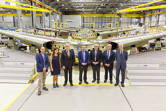 La presidenta de SEPI visita las instalaciones de Airbus en Getafe