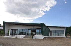 The National Park Rincón de la Vieja in Costa Rica opens up the paths and the visitor center made by TRAGSA